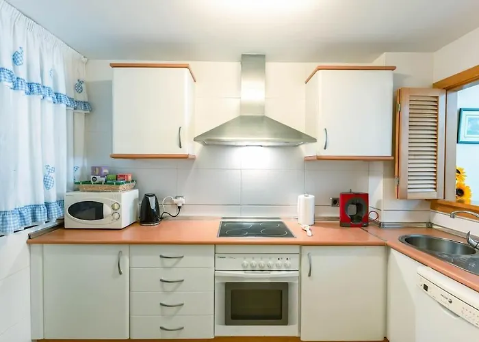 Apartamento Familiar, A 5 Min De La Playa, Piscina, Terraza, Wifi Alta Velocidad, Mascotas Bienvenidas Y Parking