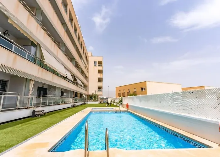 Apartamento Familiar, A 5 Min De La Playa, Piscina, Terraza, Wifi Alta Velocidad, Mascotas Bienvenidas Y Parking