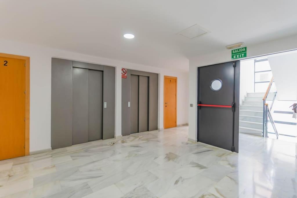 Familiar, A 5 Min De La Playa, Piscina, Terraza, Wifi Alta Velocidad, Mascotas Bienvenidas Y Parking Apartamento